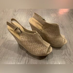 Chinese Laundry 4” Wedge Heels